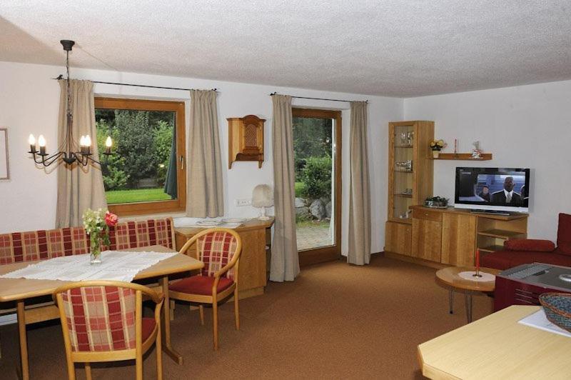 Appartementhaus St. Martin Seefeld no Tirol Quarto foto